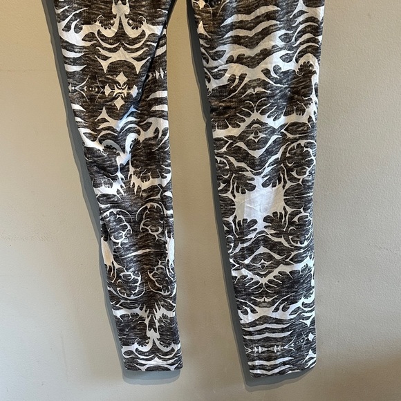 Custo Barcelona Black and White Skinny Pants - Picture 8 of 15